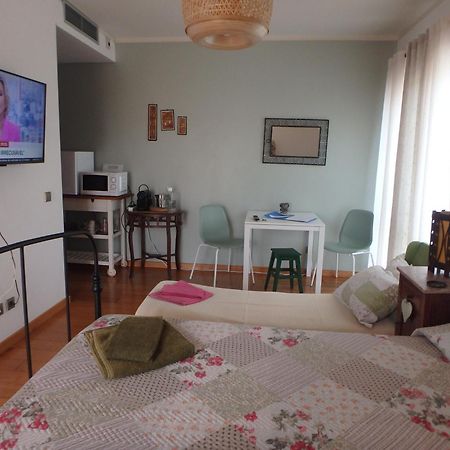 Suite Na Casa Da Andreia São Martinho do Porto Buitenkant foto